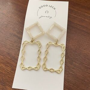 Gold and Cream lightweight Geometric Acrylic Pierced Earrings; NWT